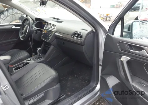 2024 Volkswagen Tiguan 2.0T Se/2.0T Wolfsburg Edition из США, поврежденный, VIN 3VV2B7AX1RM128797